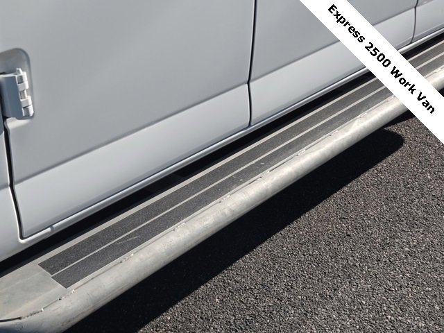 Used 2024 Chevrolet Express 2500 w/ Driver Convenience Package image 10