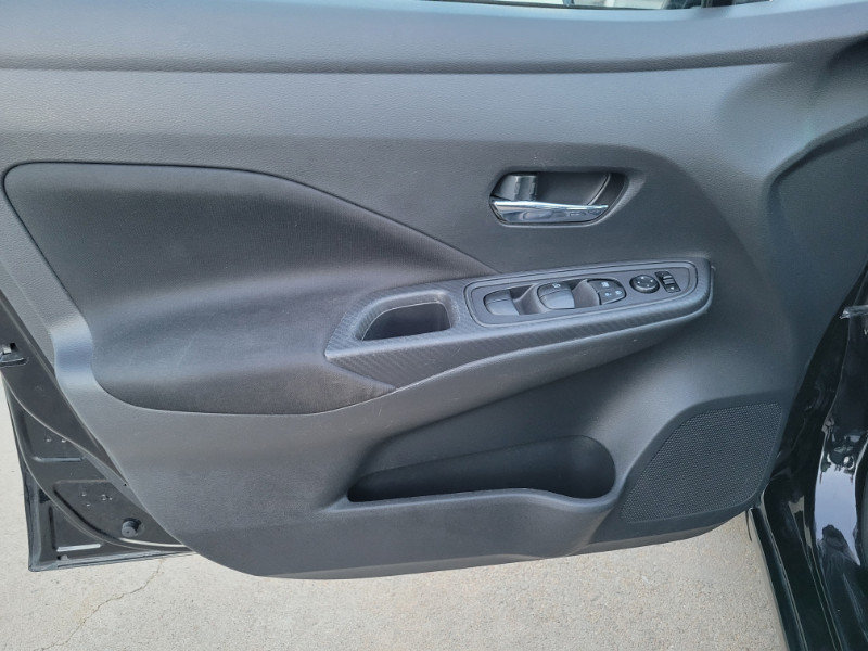 Used 2021 Nissan Versa SV FWD image 16