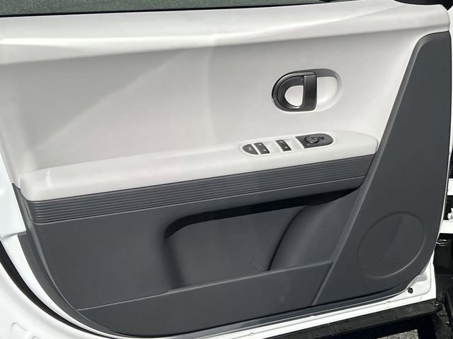 New 2026 Hyundai Ioniq 5 SE image 11