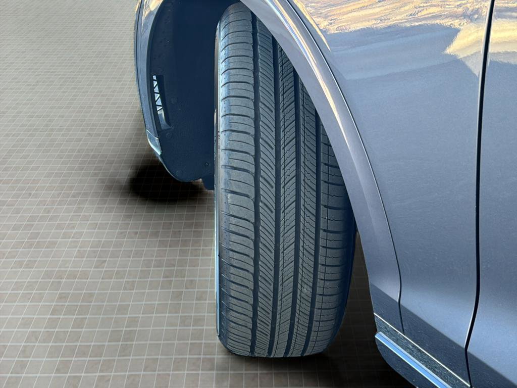 Certified 2026 Genesis GV70 2.5T Select image 11