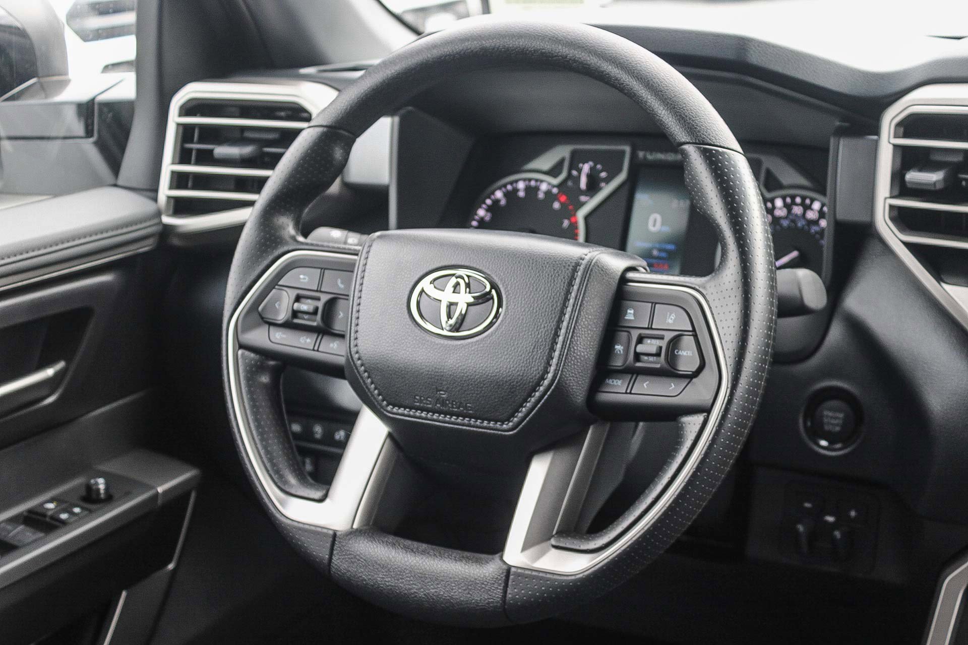 New 2026 Toyota Tundra SR5 AWD/4WD image 18