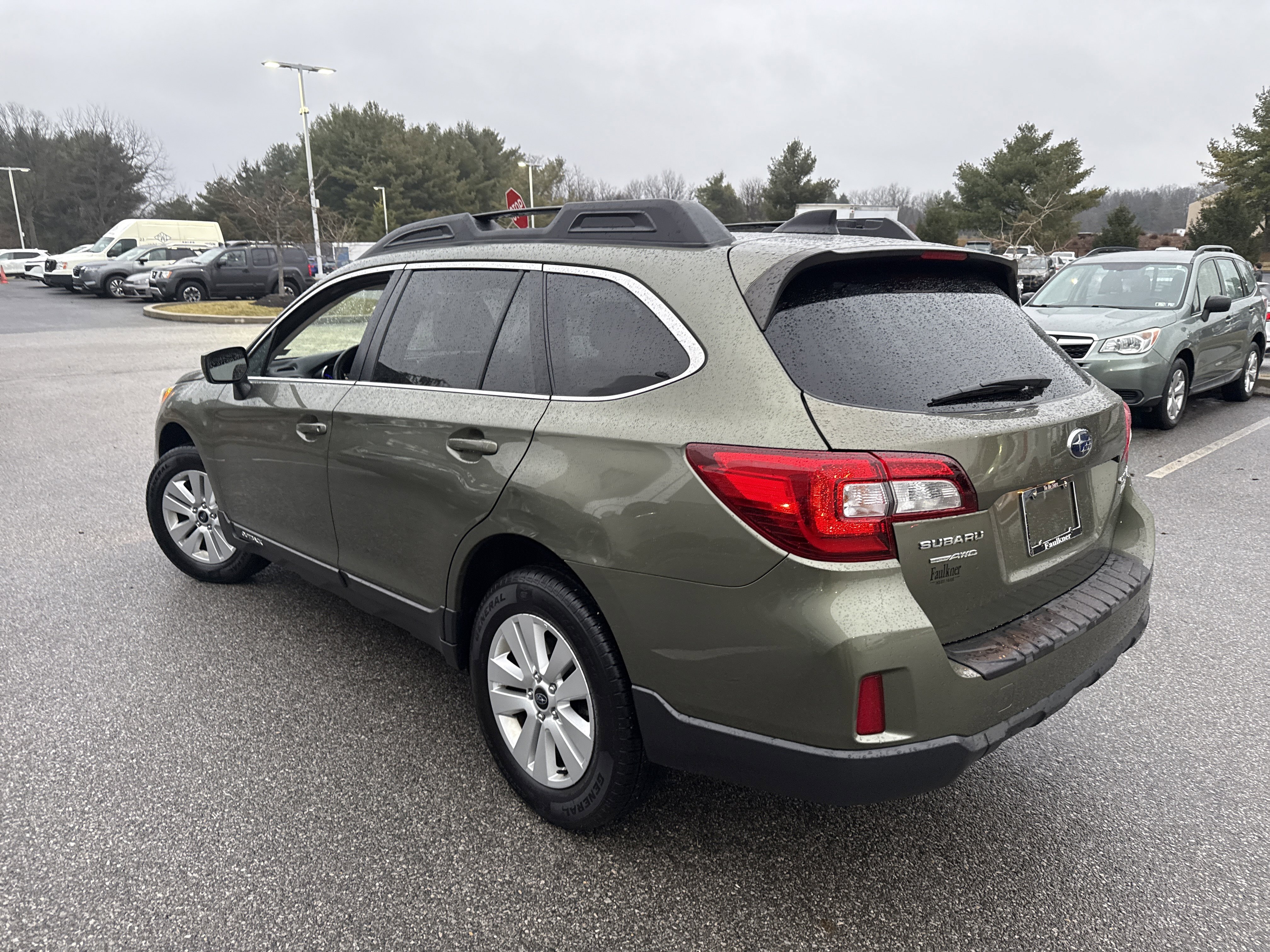 Used 2016 Subaru Outback 2.5i Premium image 4