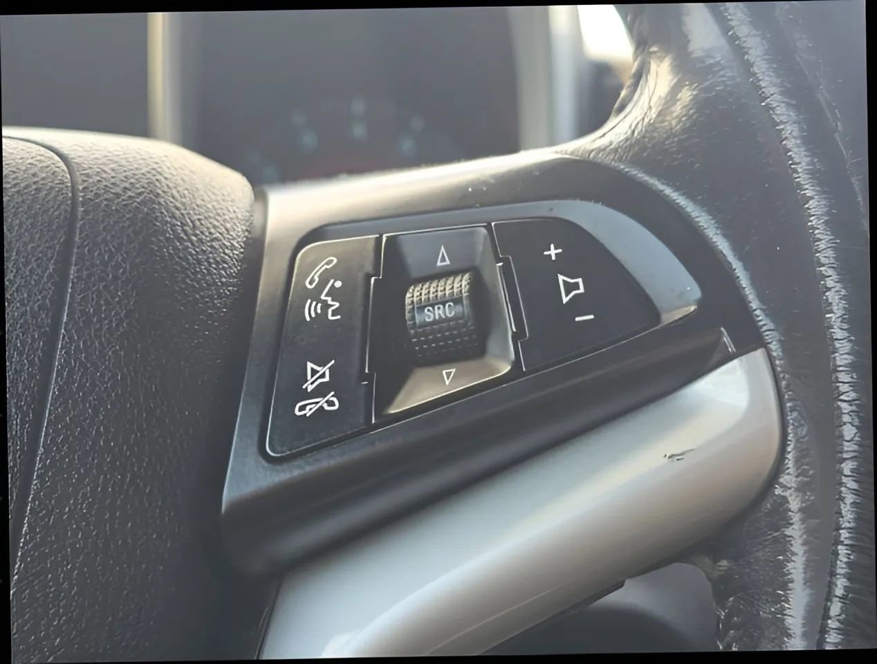 Used 2015 Chevrolet Camaro LT image 22