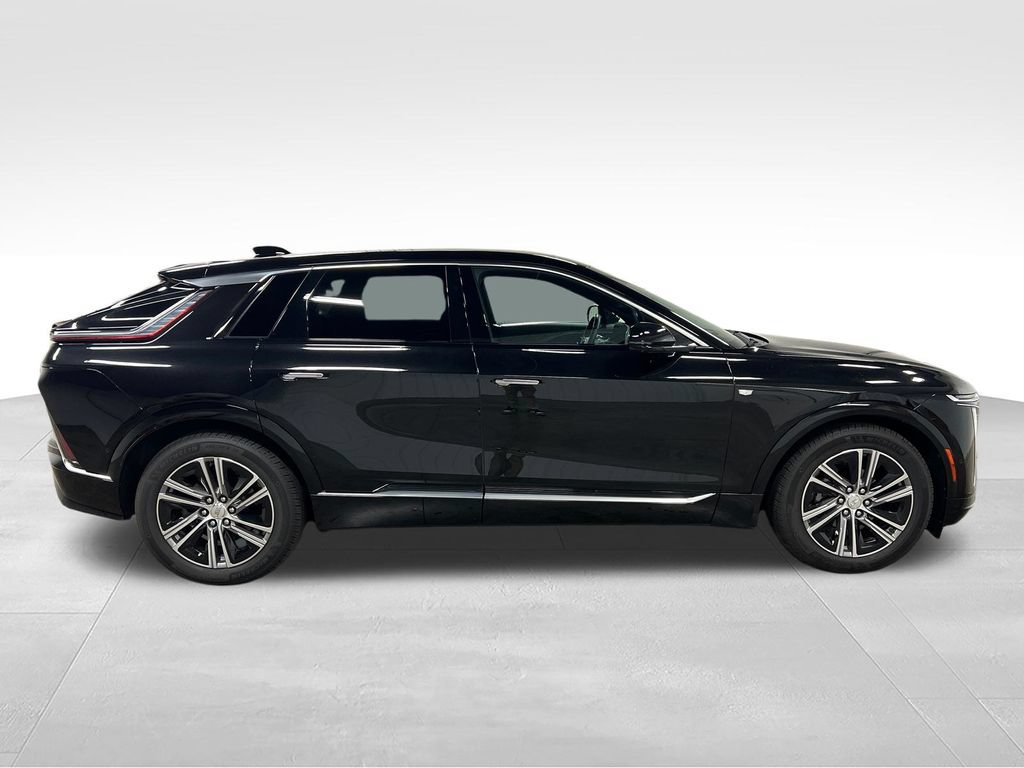 Certified 2024 Cadillac Lyriq Luxury AWD/4WD video 2