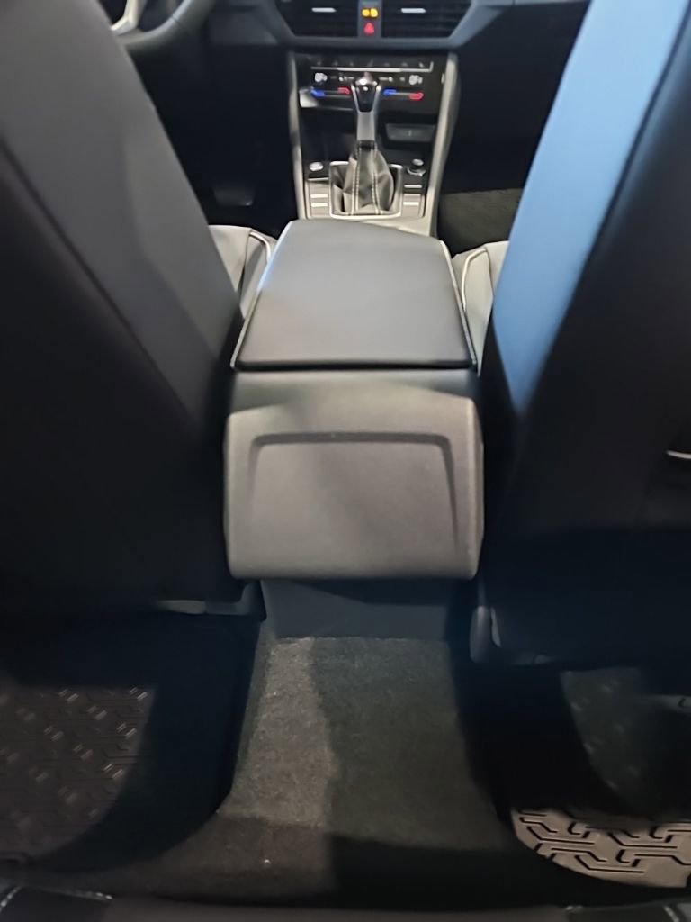 New 2026 Volkswagen Jetta SE FWD image 18