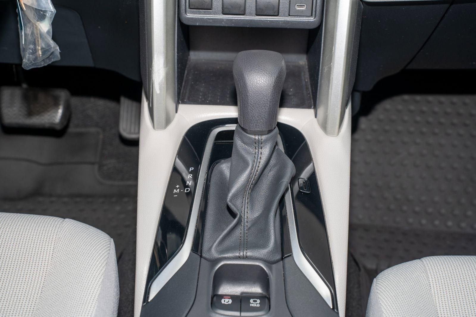 Used 2023 Toyota Corolla Cross L FWD image 23