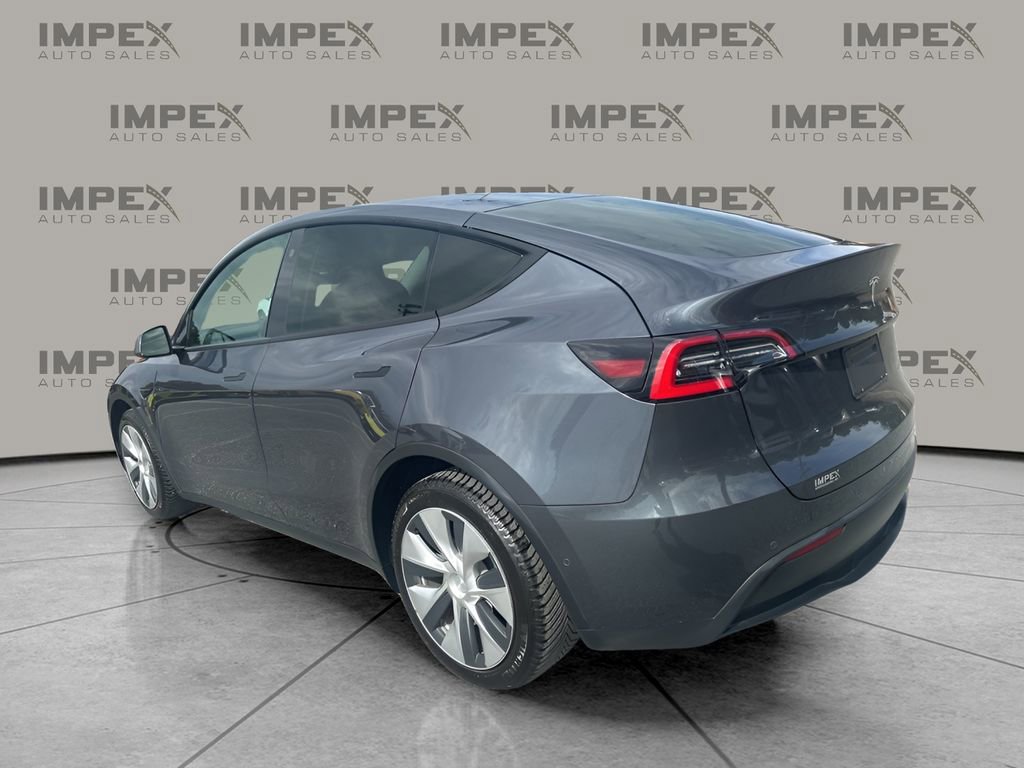 Used 2021 Tesla Model Y Long Range image 3