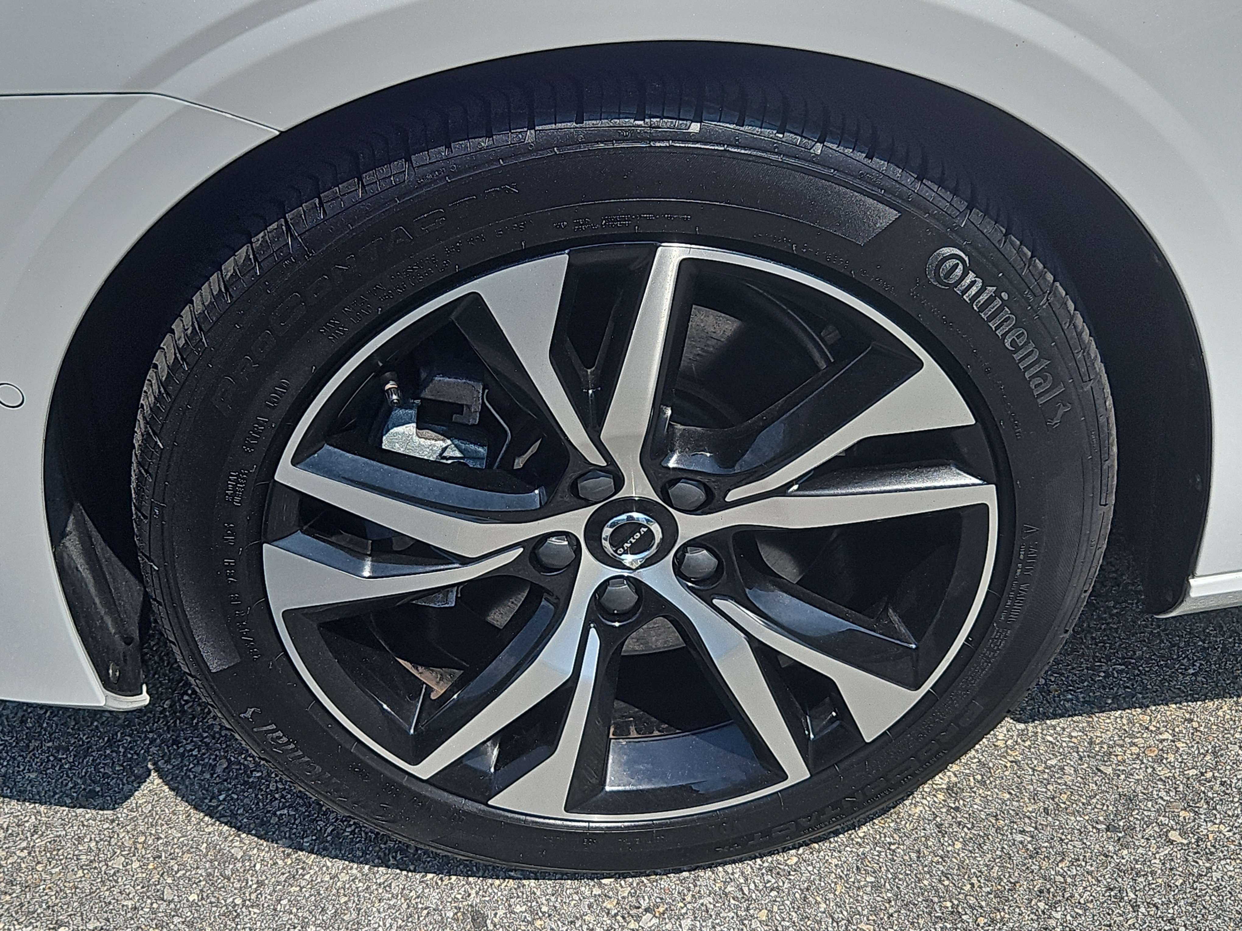 Used 2024 Volvo S60 B5 Plus AWD/4WD image 4