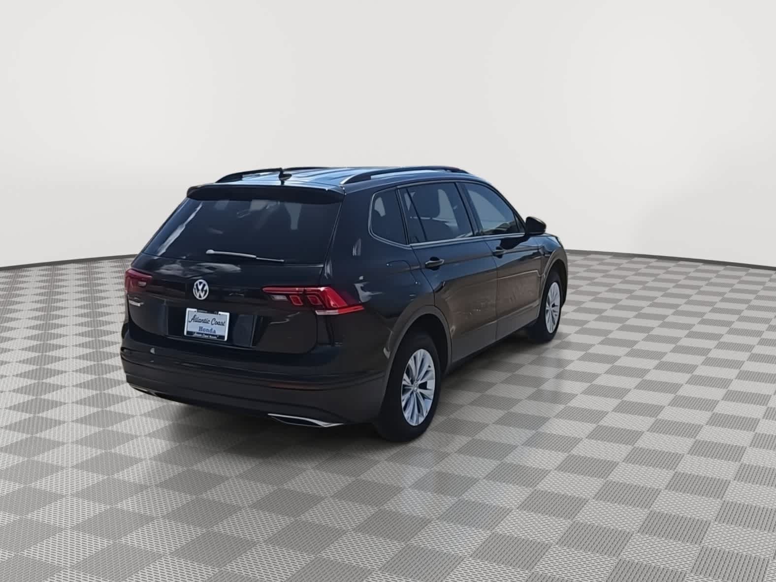 Used 2020 Volkswagen Tiguan S FWD image 8