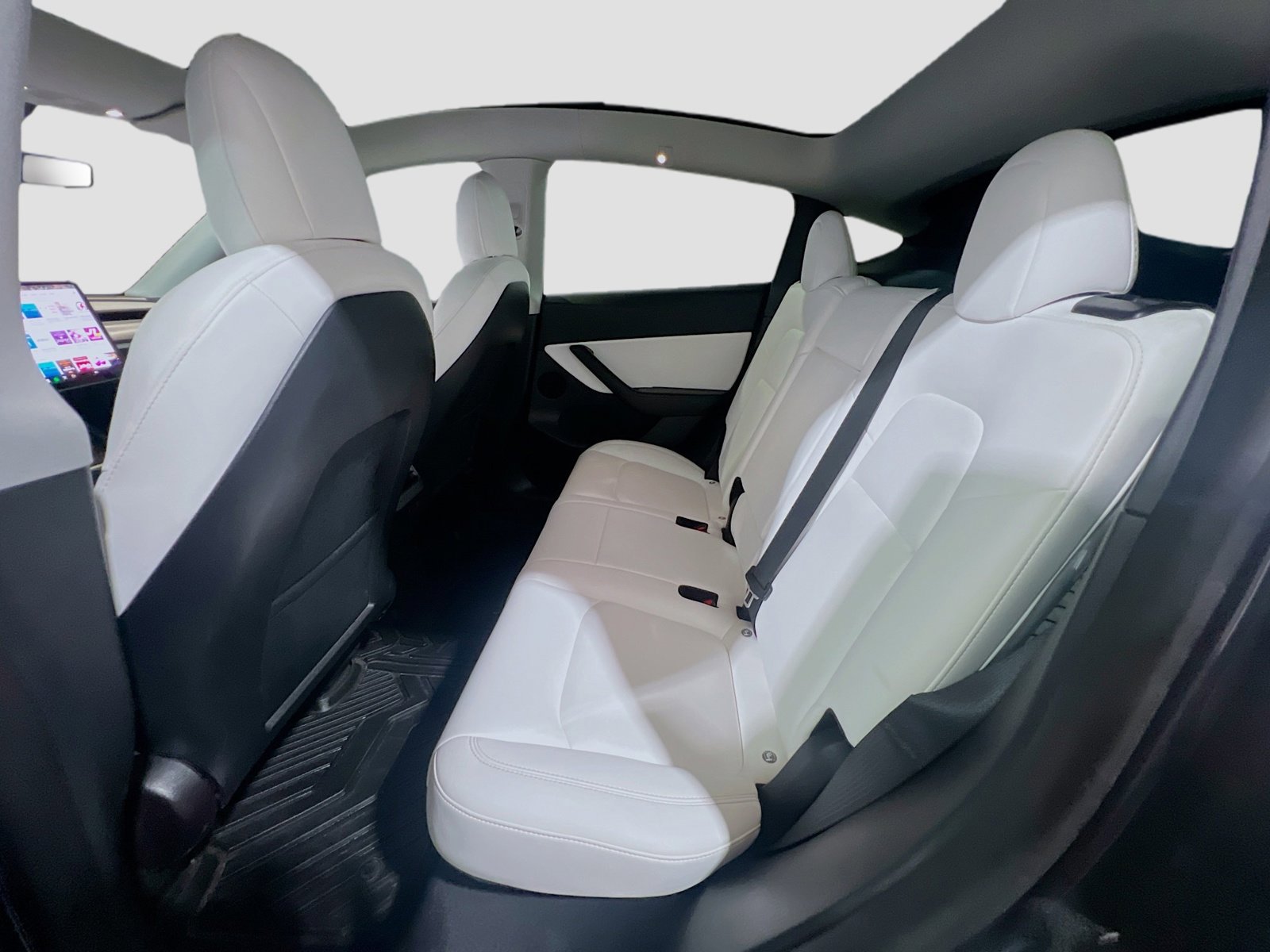 Used 2022 Tesla Model Y Performance AWD/4WD image 18