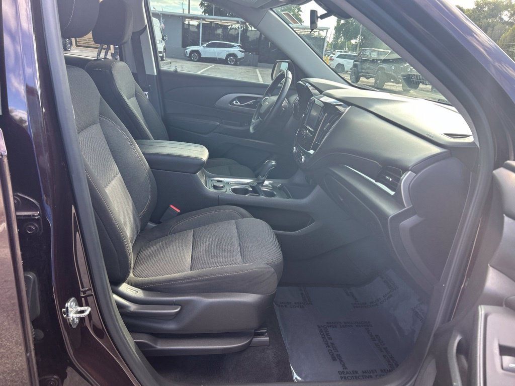 Used 2019 Chevrolet Traverse LT FWD image 23
