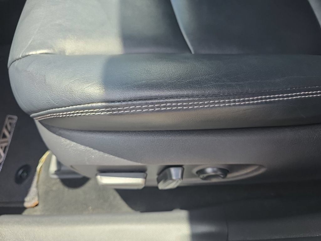 Used 2019 Toyota RAV4 Limited FWD image 16
