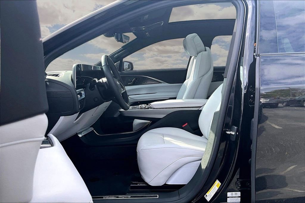 Certified 2023 Cadillac Lyriq 2WD image 21