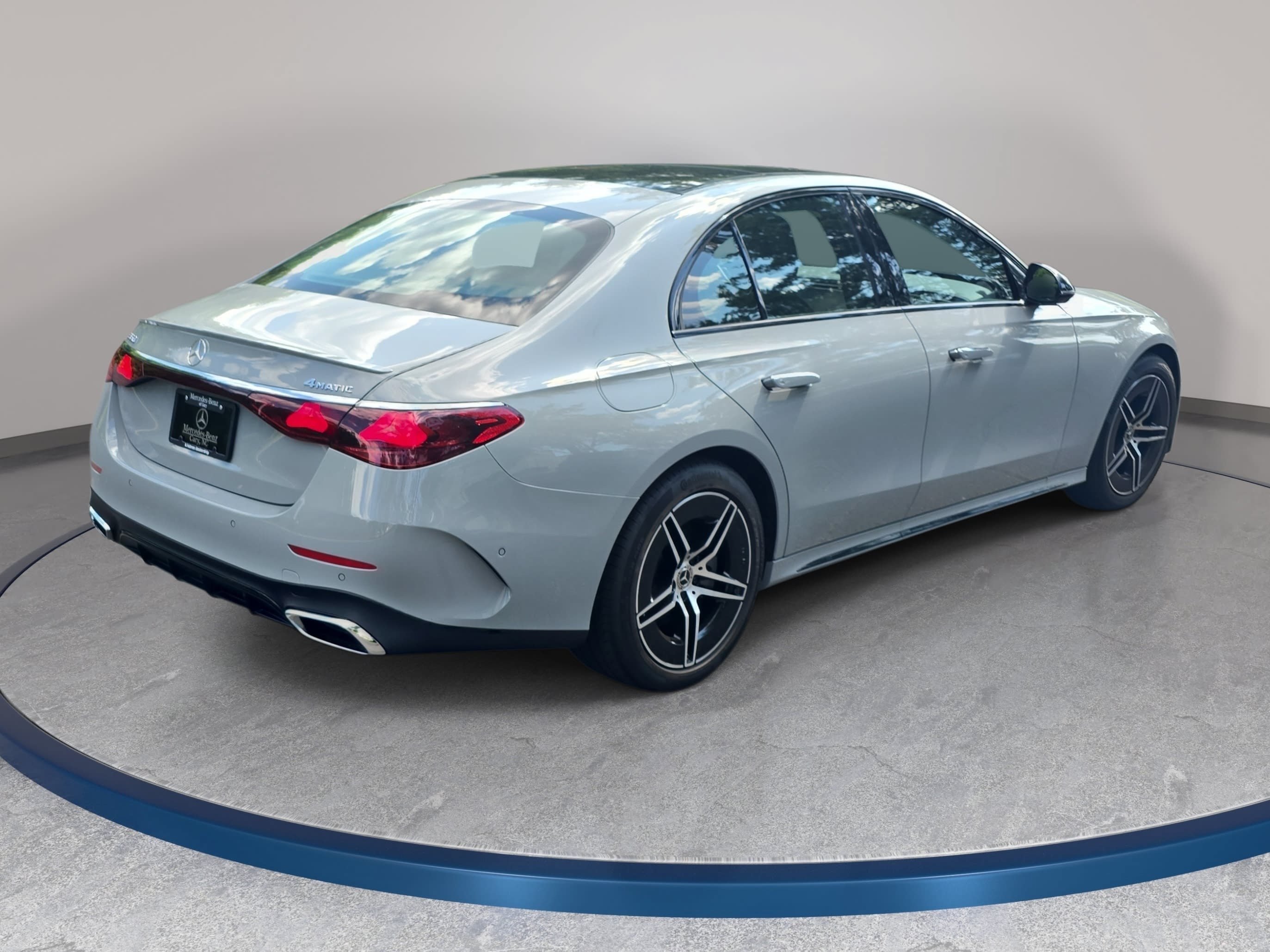 Certified 2025 Mercedes-Benz E 350 4MATIC Sedan image 5
