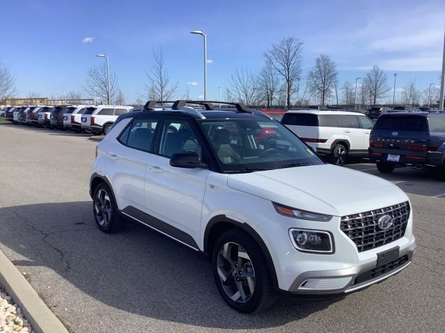Certified 2025 Hyundai Venue Limited image 35