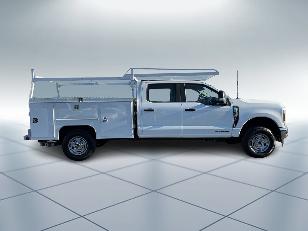 New 2026 Ford F350 XL w/ XL Chrome Package AWD/4WD image 3