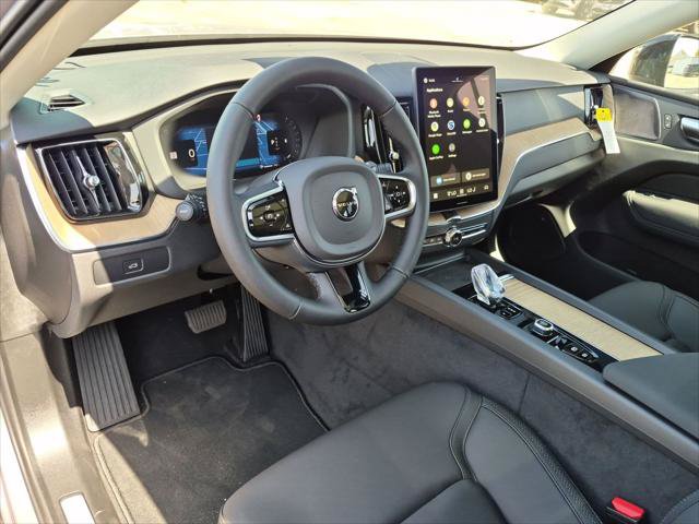 New 2027 Volvo XC60 B5 Plus AWD/4WD image 7
