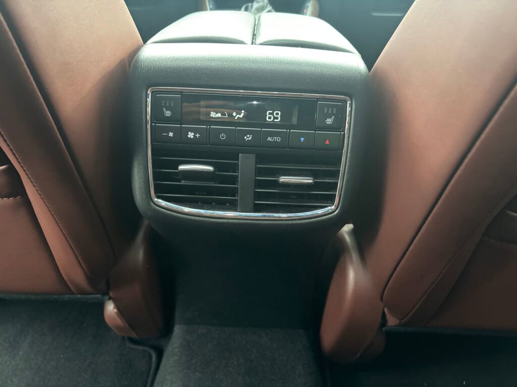 Used 2019 MAZDA CX-9 Signature image 15