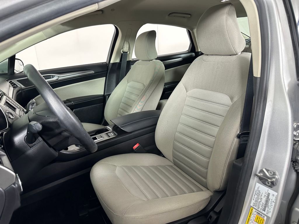 Used 2018 Ford Fusion S FWD image 14