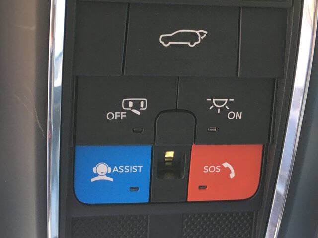 Used 2023 Jeep Grand Cherokee Limited AWD/4WD image 23