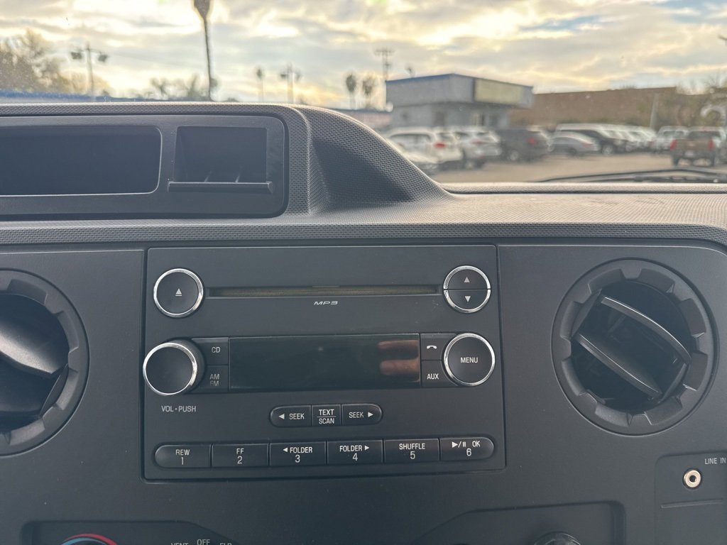 Used 2012 Ford E-150 and Econoline 150 XLT image 13