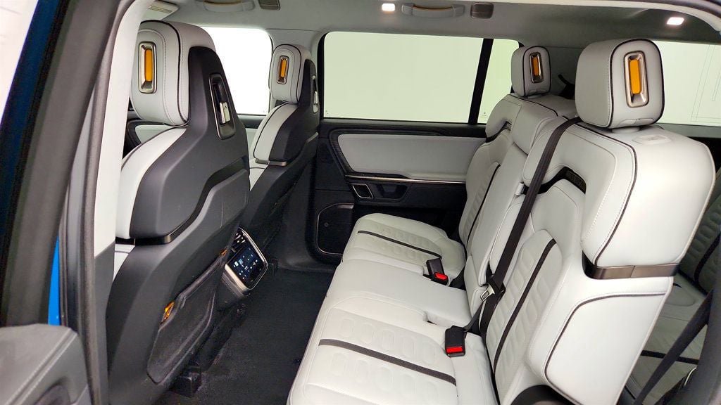 Used 2024 Rivian R1S Adventure AWD/4WD image 22