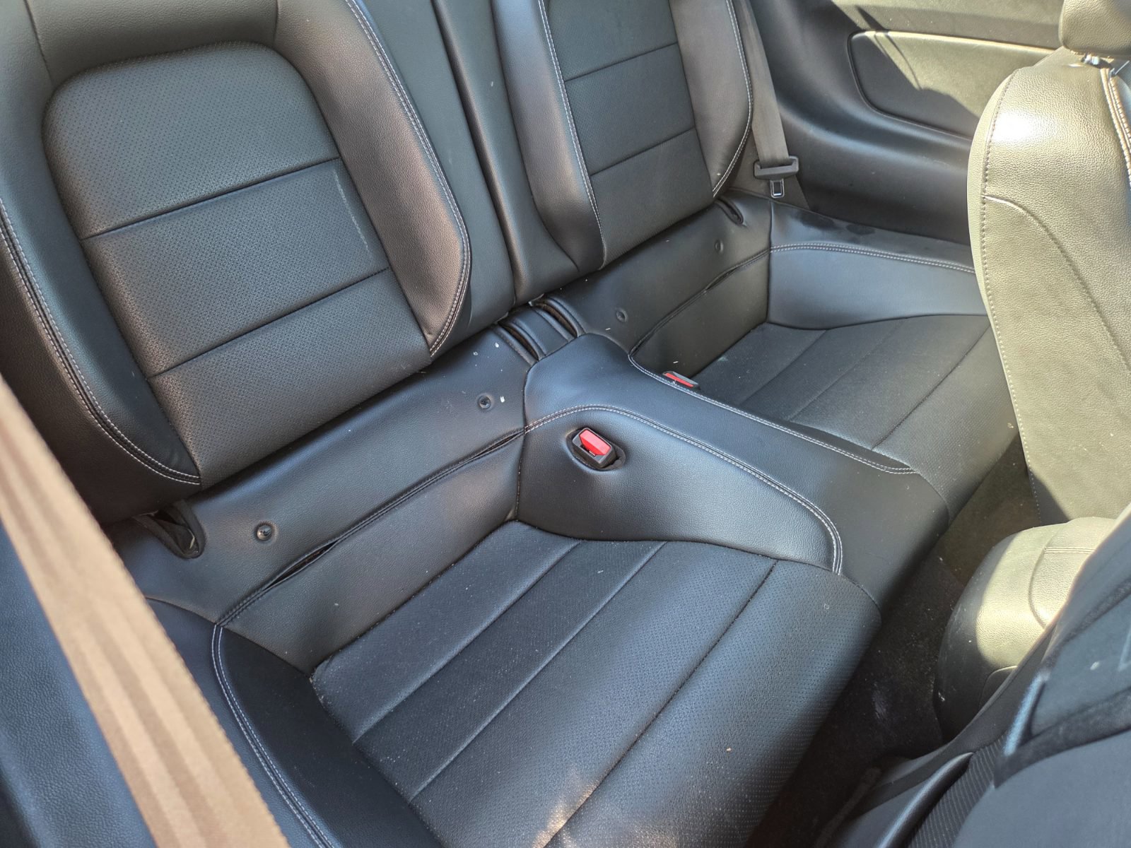 Used 2022 Ford Mustang Premium image 9