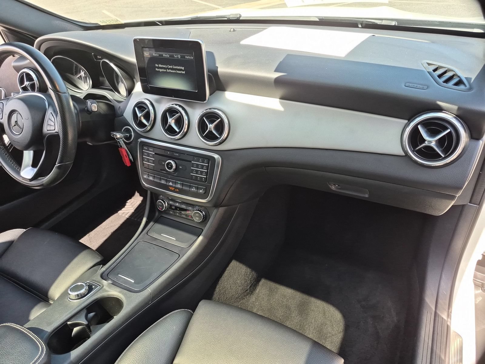 Used 2016 Mercedes-Benz GLA 250 4MATIC image 32
