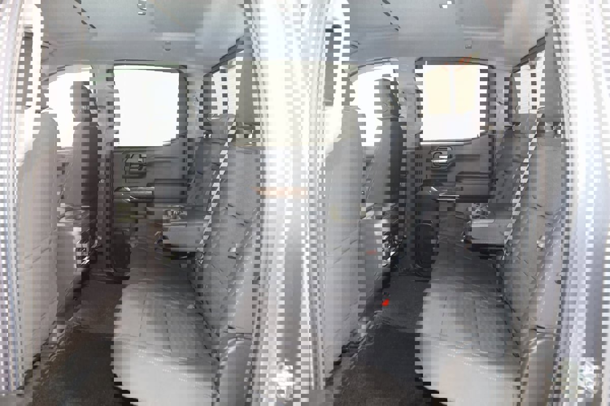 Used 2020 GMC Sierra 1500 Elevation w/ Elevation Value Package image 46