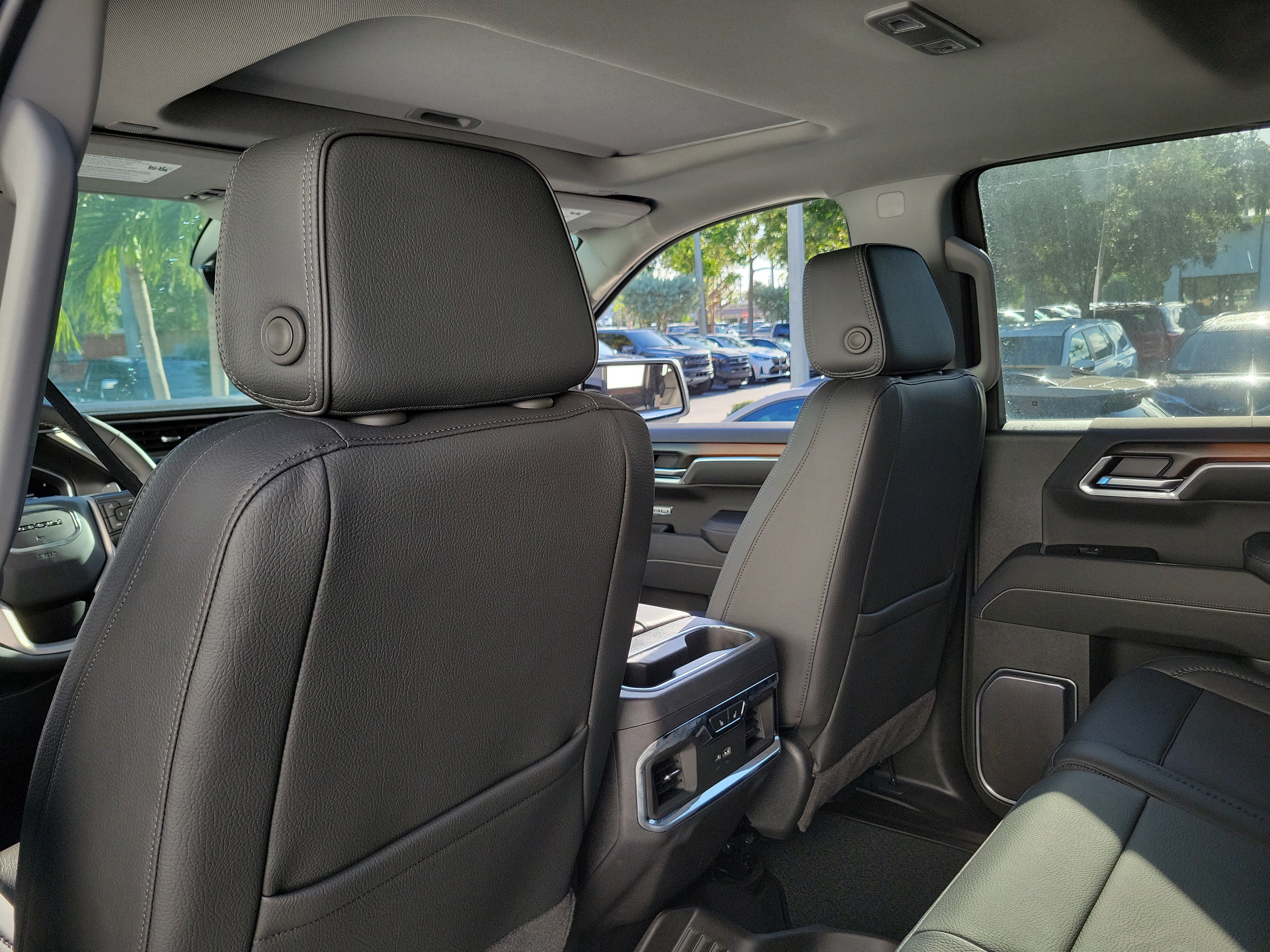 New 2026 GMC Sierra 1500 Denali w/ Denali Reserve Package AWD/4WD image 14