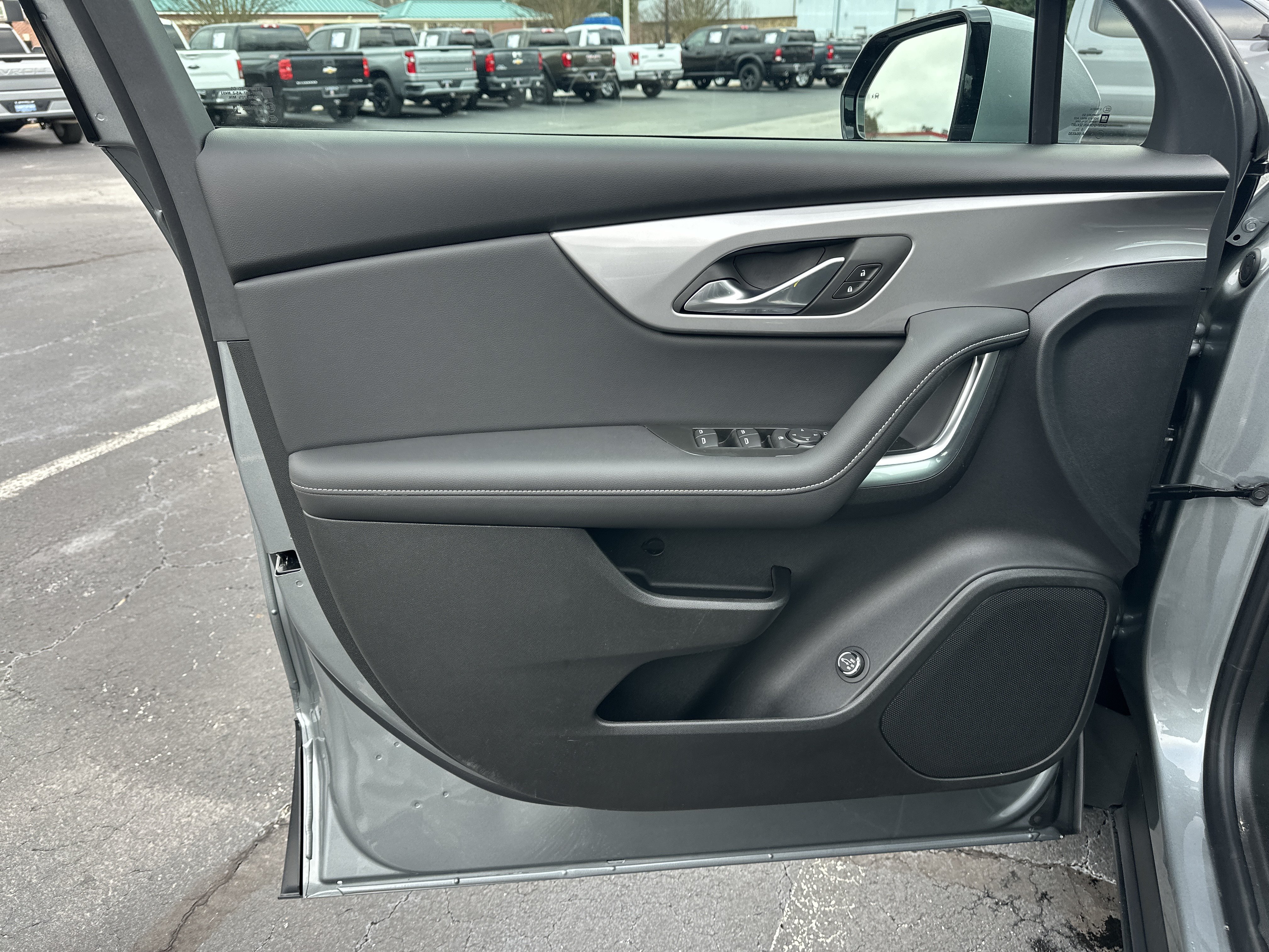 New 2026 Chevrolet Blazer LT w/ Convenience Package FWD image 12