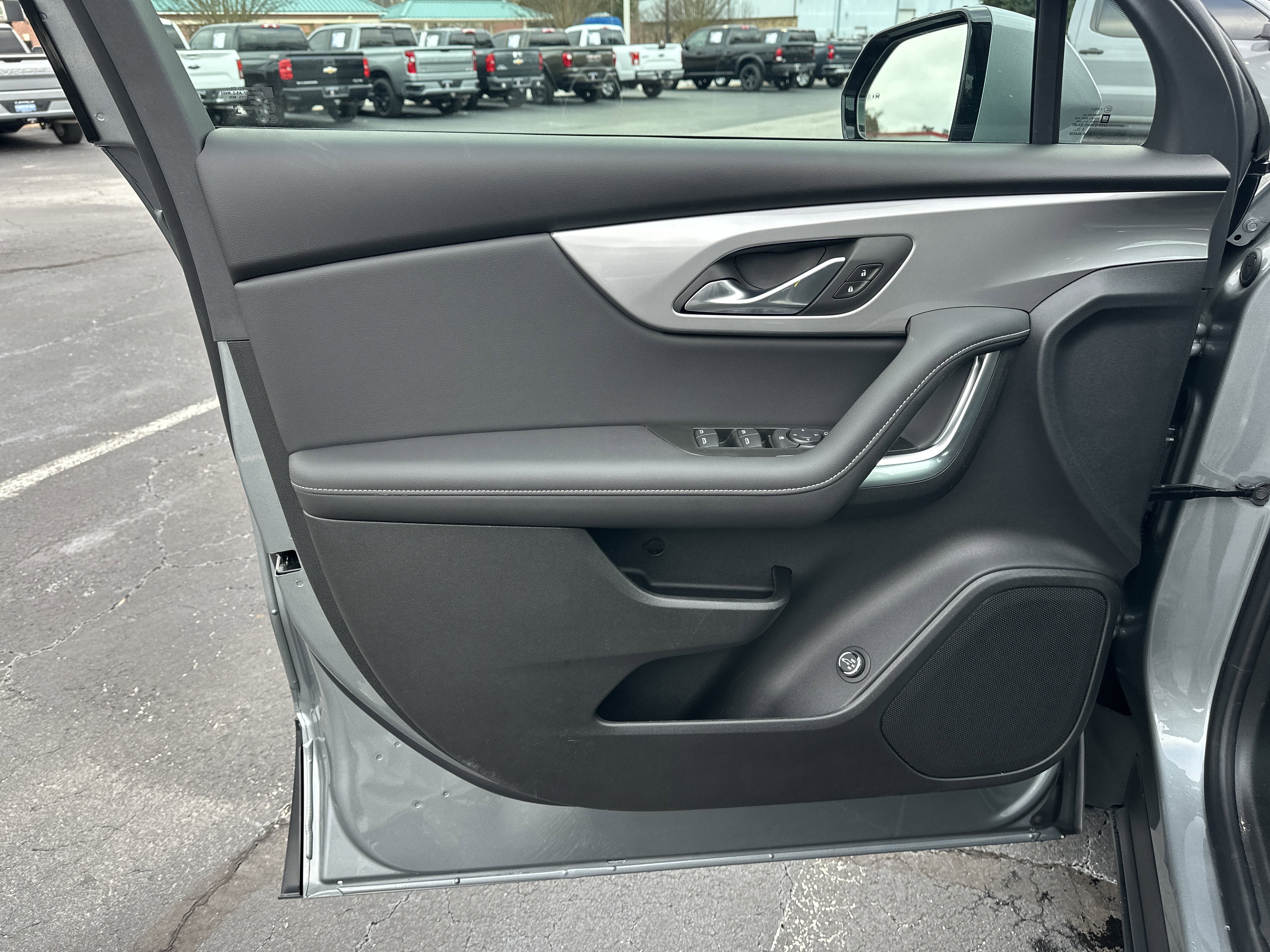 New 2026 Chevrolet Blazer LT w/ Convenience Package FWD image 12