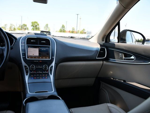 Used 2018 Lincoln MKX Reserve w/ Lincoln MKX Climate Package FWD image 25