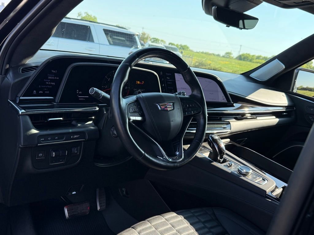 Used 2023 Cadillac Escalade V image 4