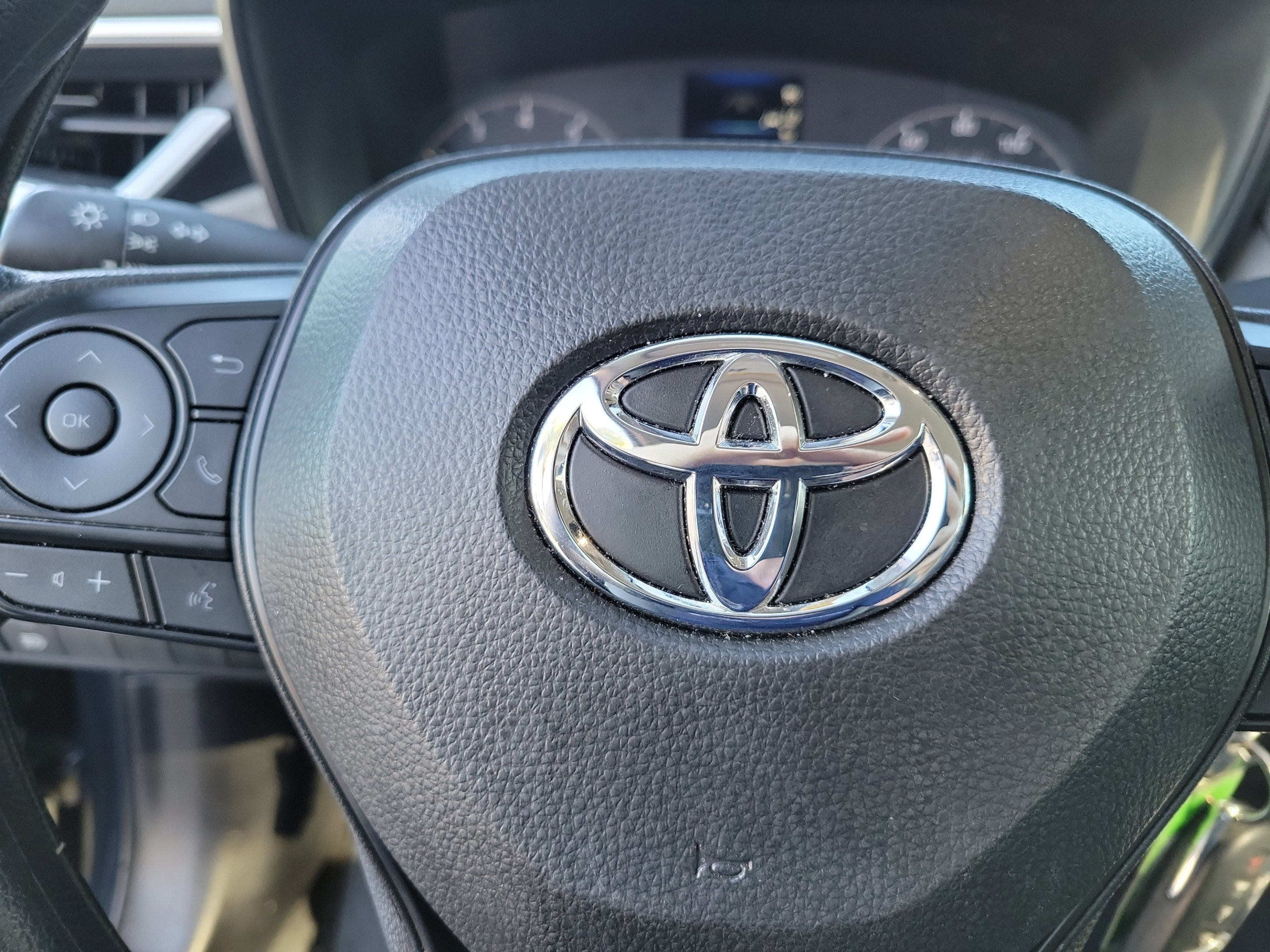 Used 2024 Toyota Corolla LE FWD image 23