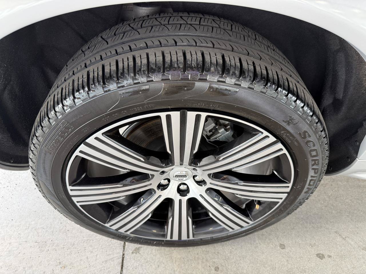 Used 2024 Volvo XC90 T8 Ultimate w/ Protection Package Premier AWD/4WD image 64