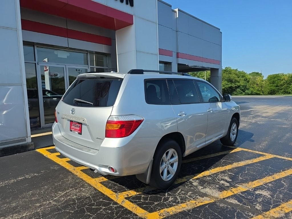 Used 2010 Toyota Highlander SE AWD/4WD image 3