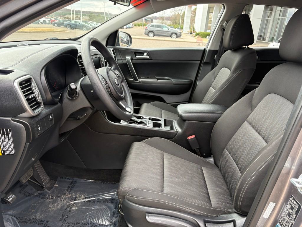Used 2017 Kia Sportage LX image 12