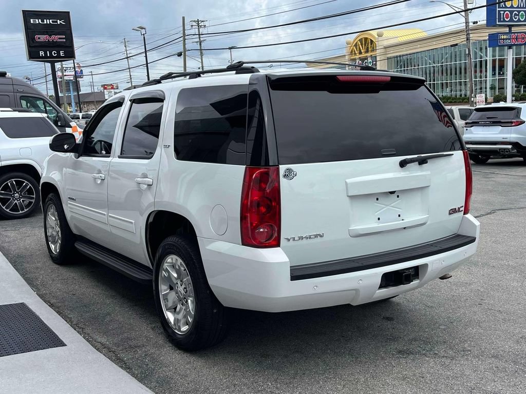Certified 2013 GMC Yukon SLT w/ SLT-2 Equipment Package AWD/4WD image 5