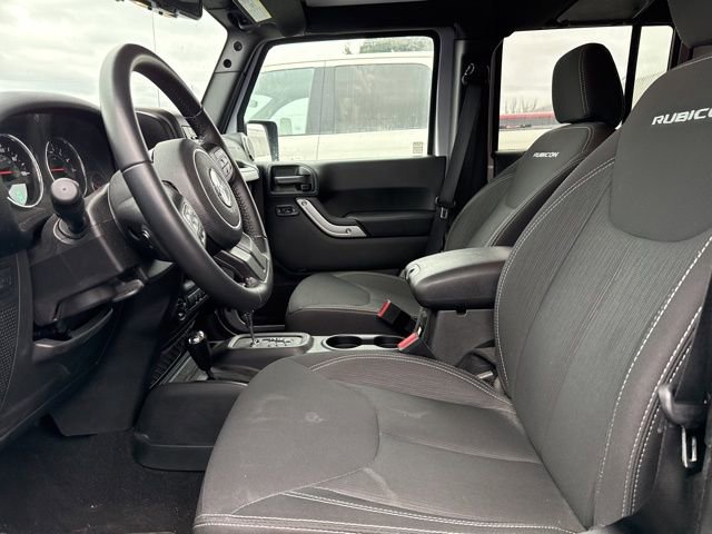 Used 2018 Jeep Wrangler Unlimited Rubicon w/ Connectivity Group image 11