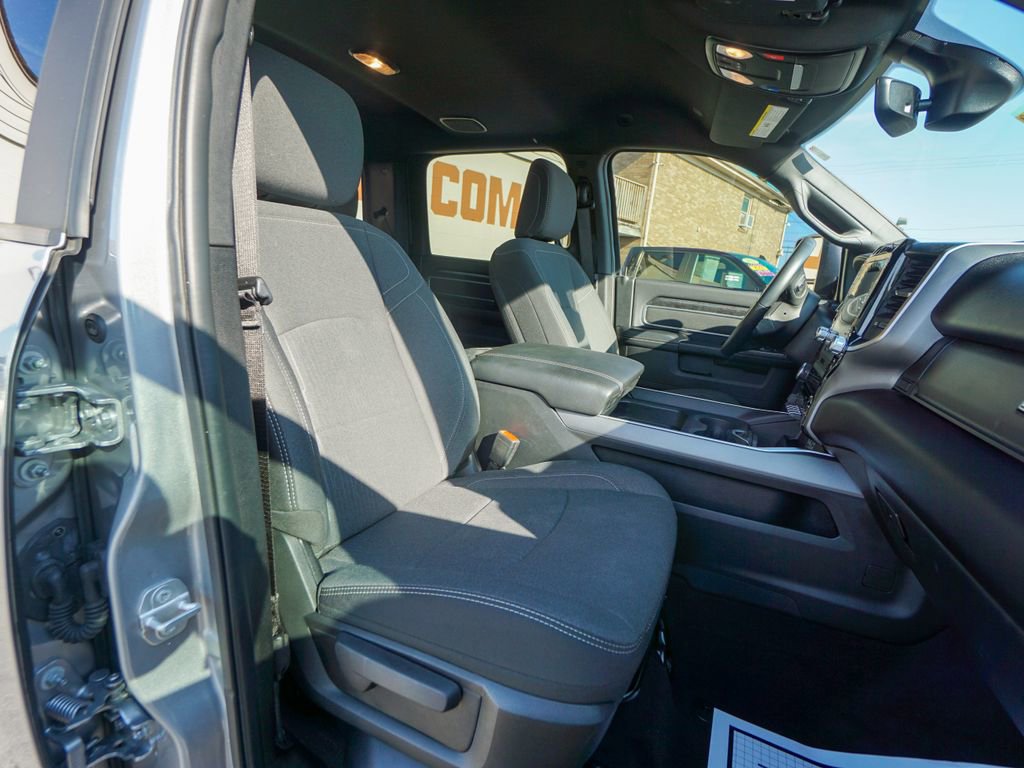 Used 2024 RAM 2500 Big Horn w/ Night Edition image 29