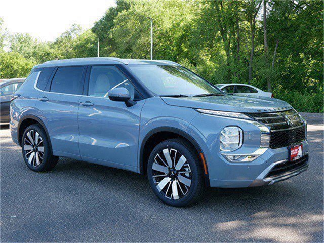 New 2025 Mitsubishi Outlander SEL