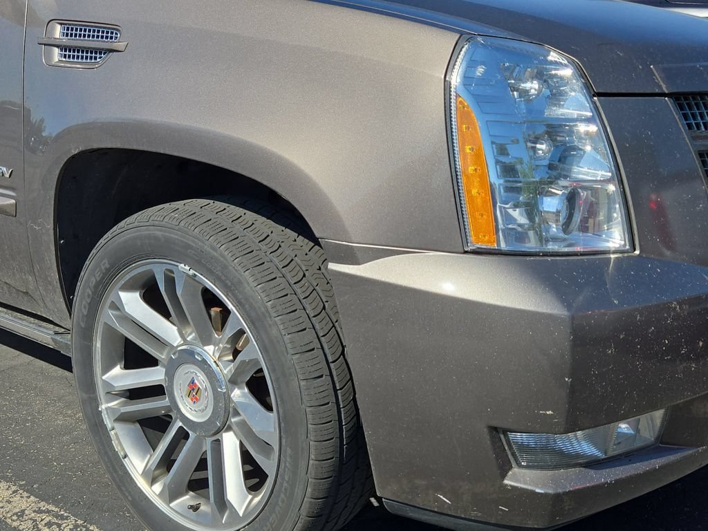 Used 2014 Cadillac Escalade ESV Premium AWD/4WD image 5