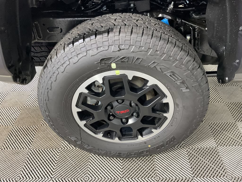 New 2026 Toyota Tacoma TRD Off-Road w/ TRD Off Road Premium Package AWD/4WD image 9