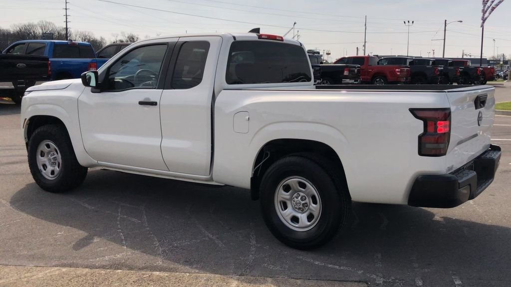 Used 2022 Nissan Frontier S RWD image 5
