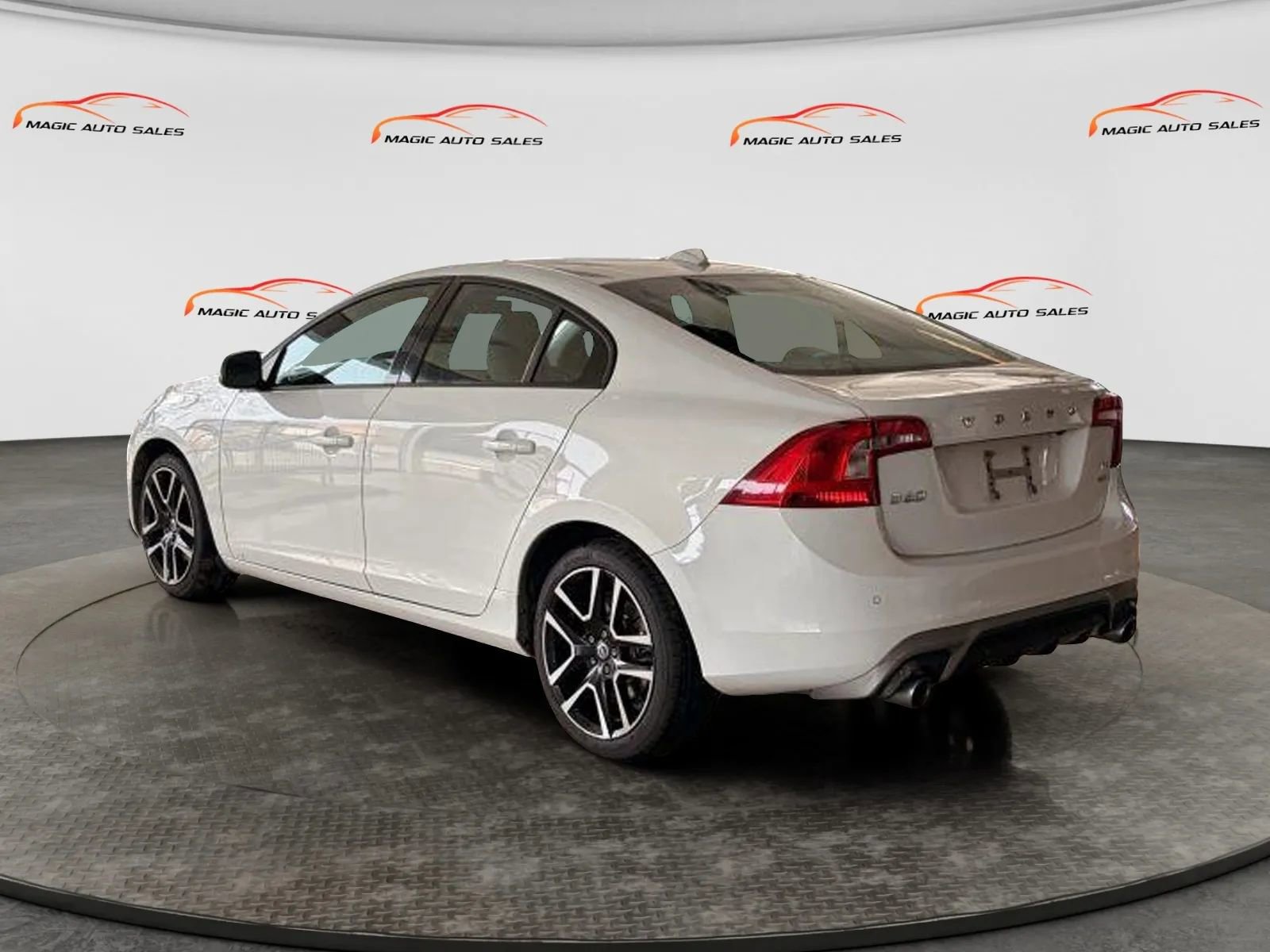 Used 2017 Volvo S60 T5 Dynamic w/ Vision Package AWD/4WD image 7