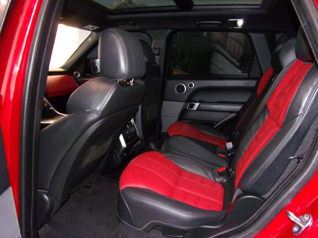 Used 2016 Land Rover Range Rover Sport HSE image 13