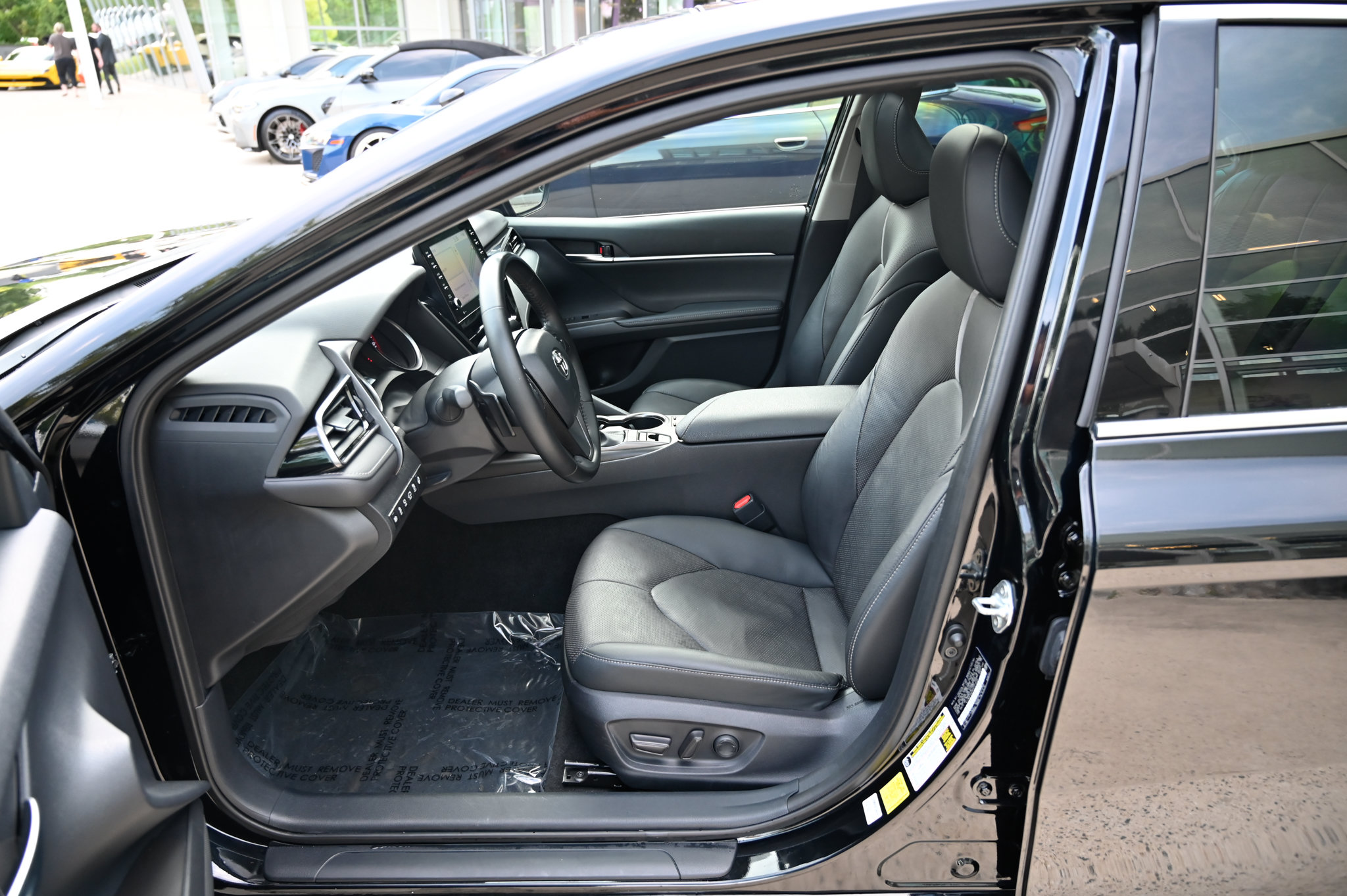 Used 2023 Toyota Camry XSE w/ Navigation Package FWD image 17