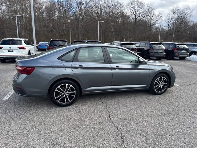 Certified 2025 Volkswagen Jetta Sport image 10