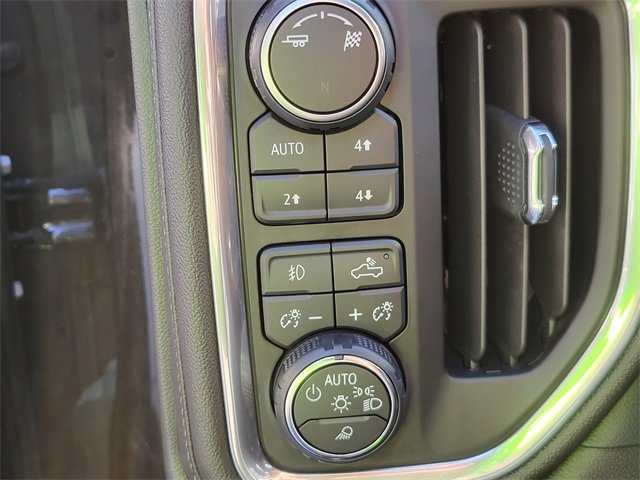 Used 2019 Chevrolet Silverado 1500 LTZ w/ LTZ Plus Package image 21